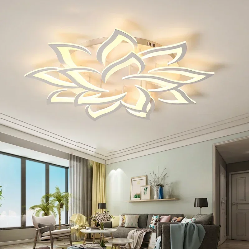 Designer LED Petal Chandelier  - Interior Design Years 评论和价格