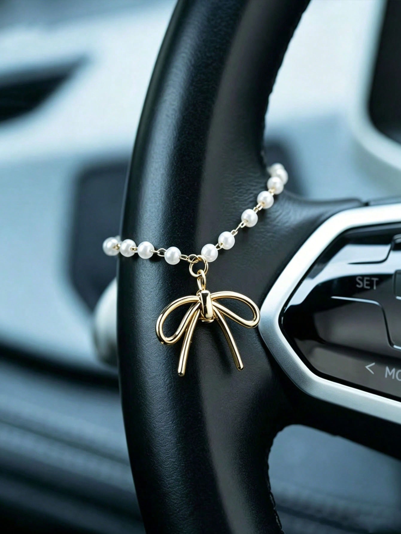 Pearl Bow Car Pendant Alloy Fa - Interior Design Minimalist 评论和价格
