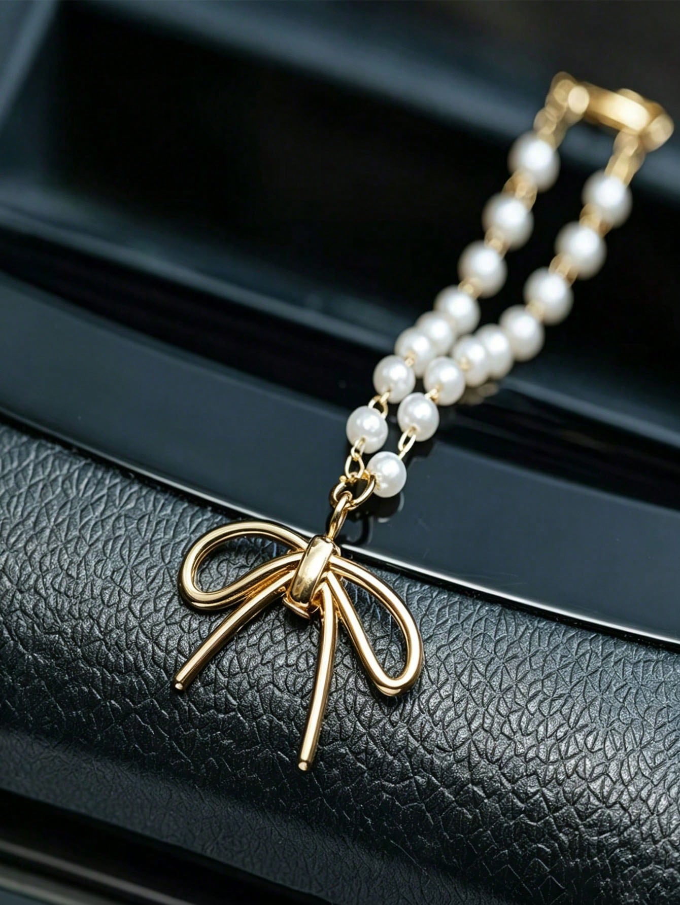 Pearl Bow Car Pendant Alloy Fa - Interior Design Minimalist 评论和价格