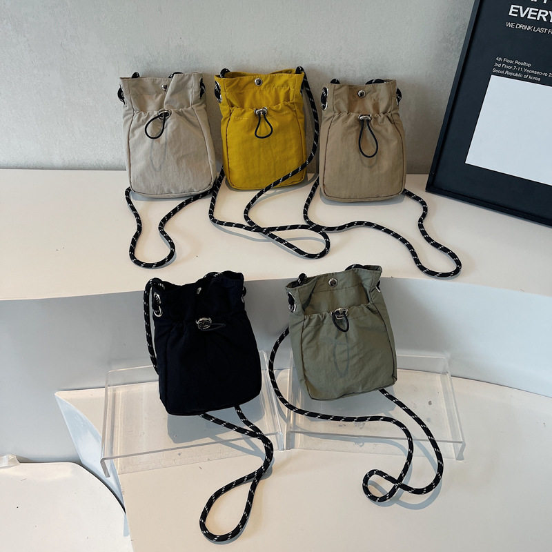 Niche Design Women's Bag Ins M - Interior Design Minimalist 评论和价格