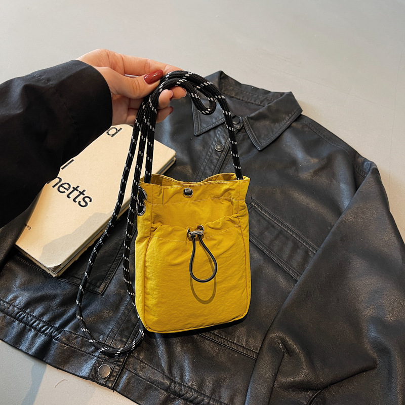 Niche Design Women's Bag Ins M - Interior Design Minimalist 评论和价格