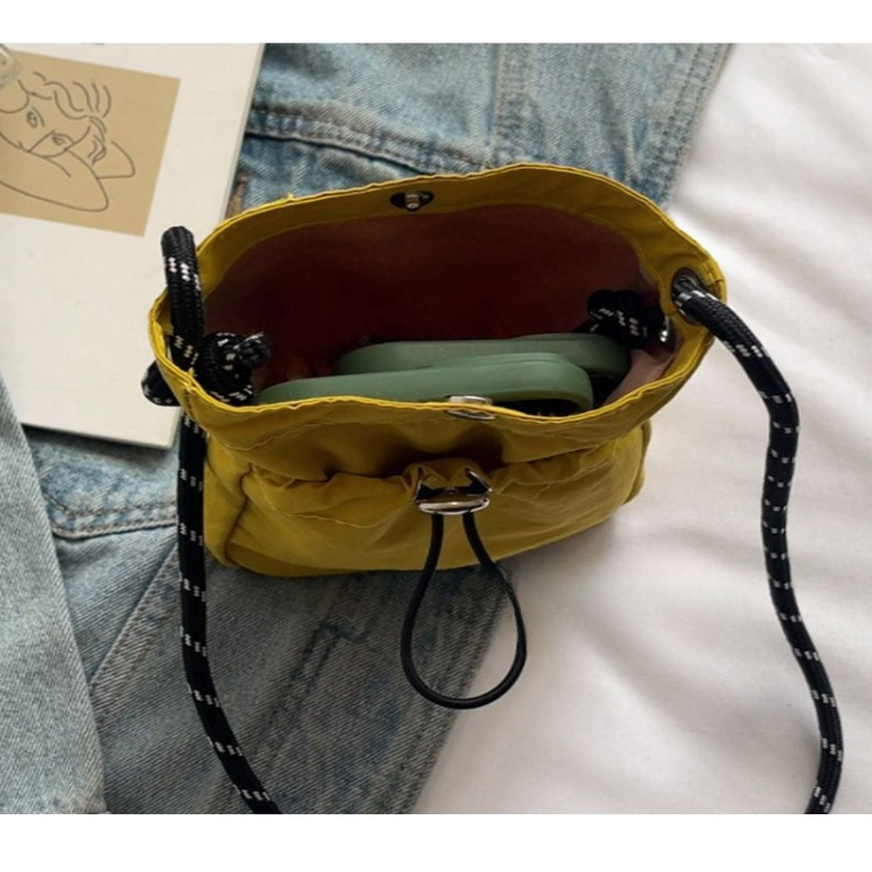 Niche Design Women's Bag Ins M - Interior Design Minimalist 评论和价格